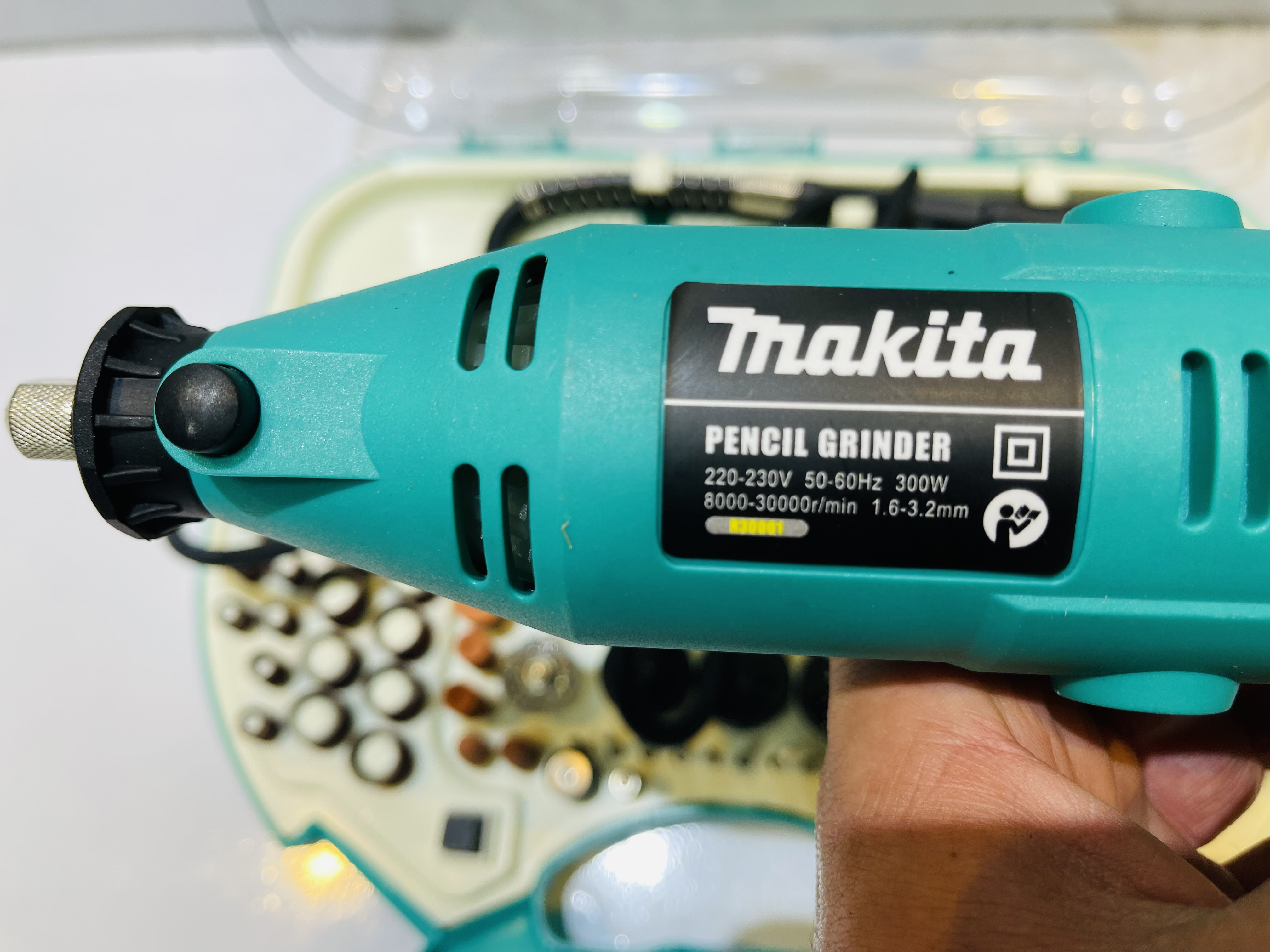فرز انگشتی ماکیتا ۲۱۱پارچه مدل RMC-300/211
