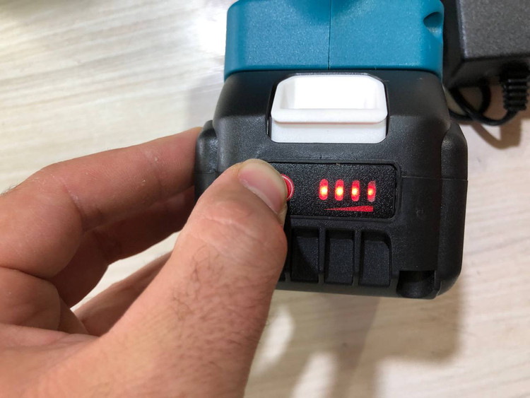اره شارژی ماکیتا ۳۵ سانت مدلcordlees saw chin