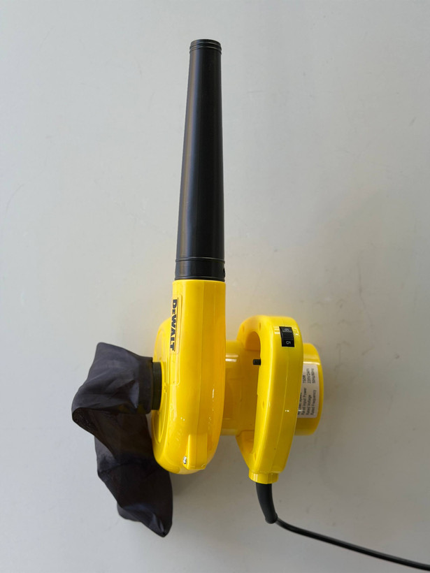 بلوئر دیوالت مدل 750W سری صنعتی