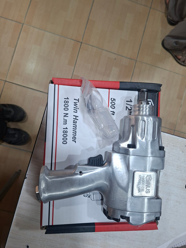 بکس بادی ۱/۲ ۱۸۰۰نیوتون طرح جینیوس